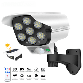 كاشف حركة على شكل كاميرا يعمل بالطاقة الشمسية على الحائط