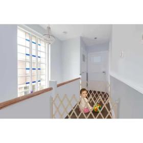 بوابة أمان خشبية قابلة للطي للأطفال